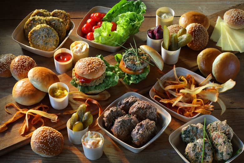 PenniBlack simple barbecue with vegetarian and vegan options.