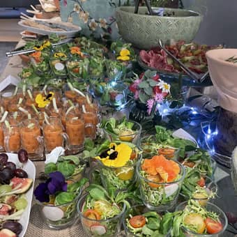 Spring garden salad pots and gazpacho sips.