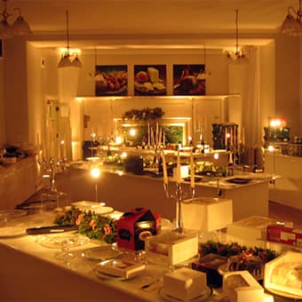 Evening buffet in the Lethaby Room.